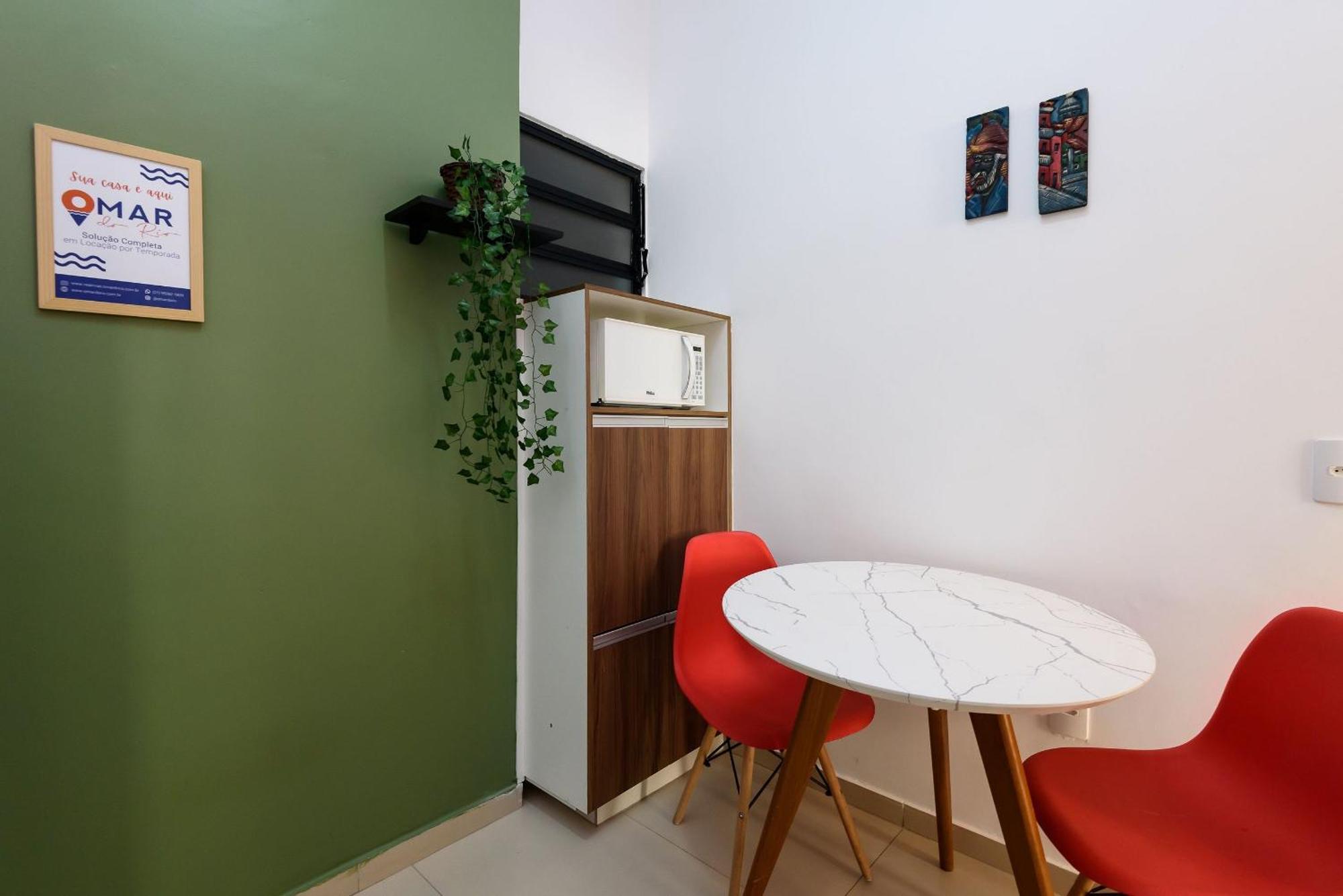 Apartamento Renovado E Completo A 200m Da | Nsc 1085/914 Rio de Janeiro