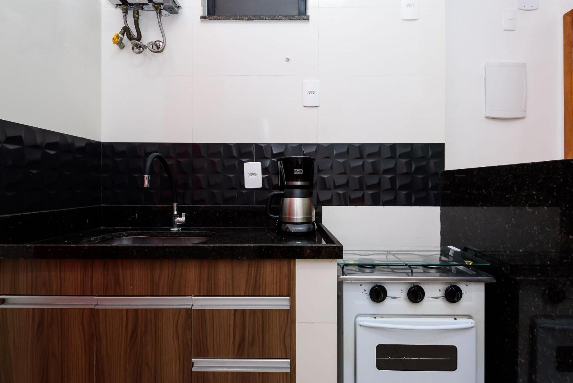 Renovado E Completo A 200m Da | Nsc 1085/914 Apartamento *