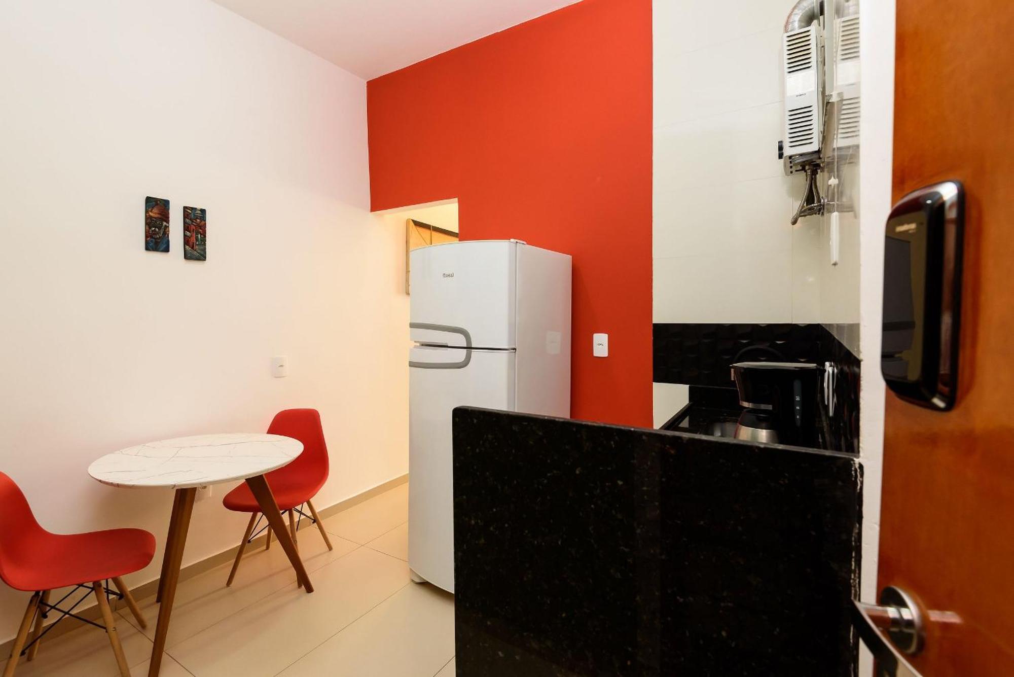 Apartamento Renovado E Completo A 200m Da | Nsc 1085/914 Rio de Janeiro