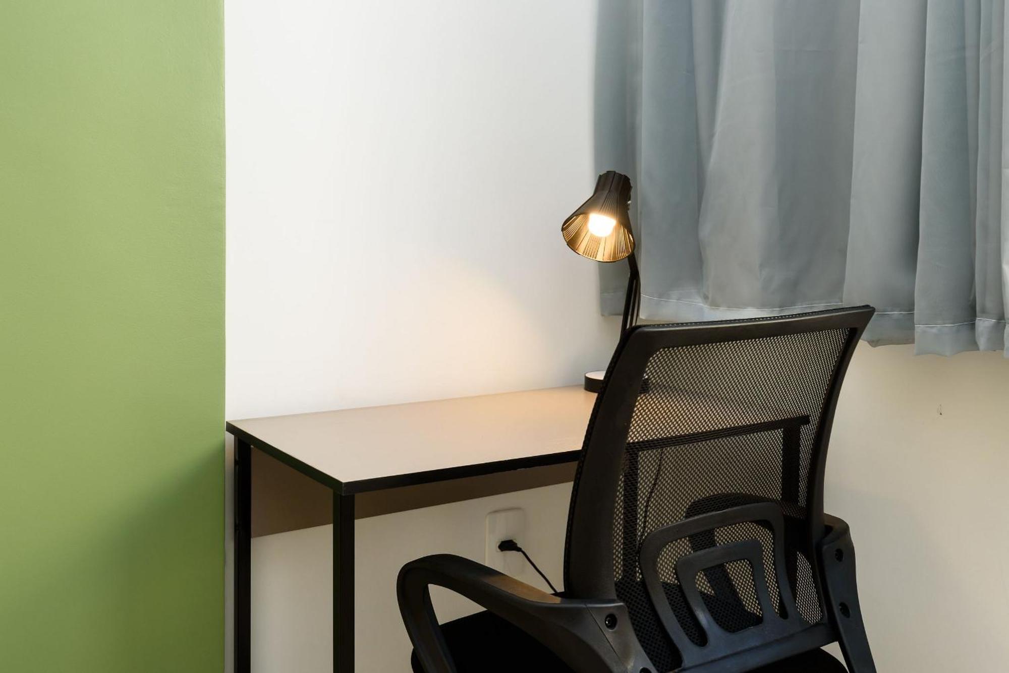 Apartamento Renovado E Completo A 200m Da | Nsc 1085/914 *