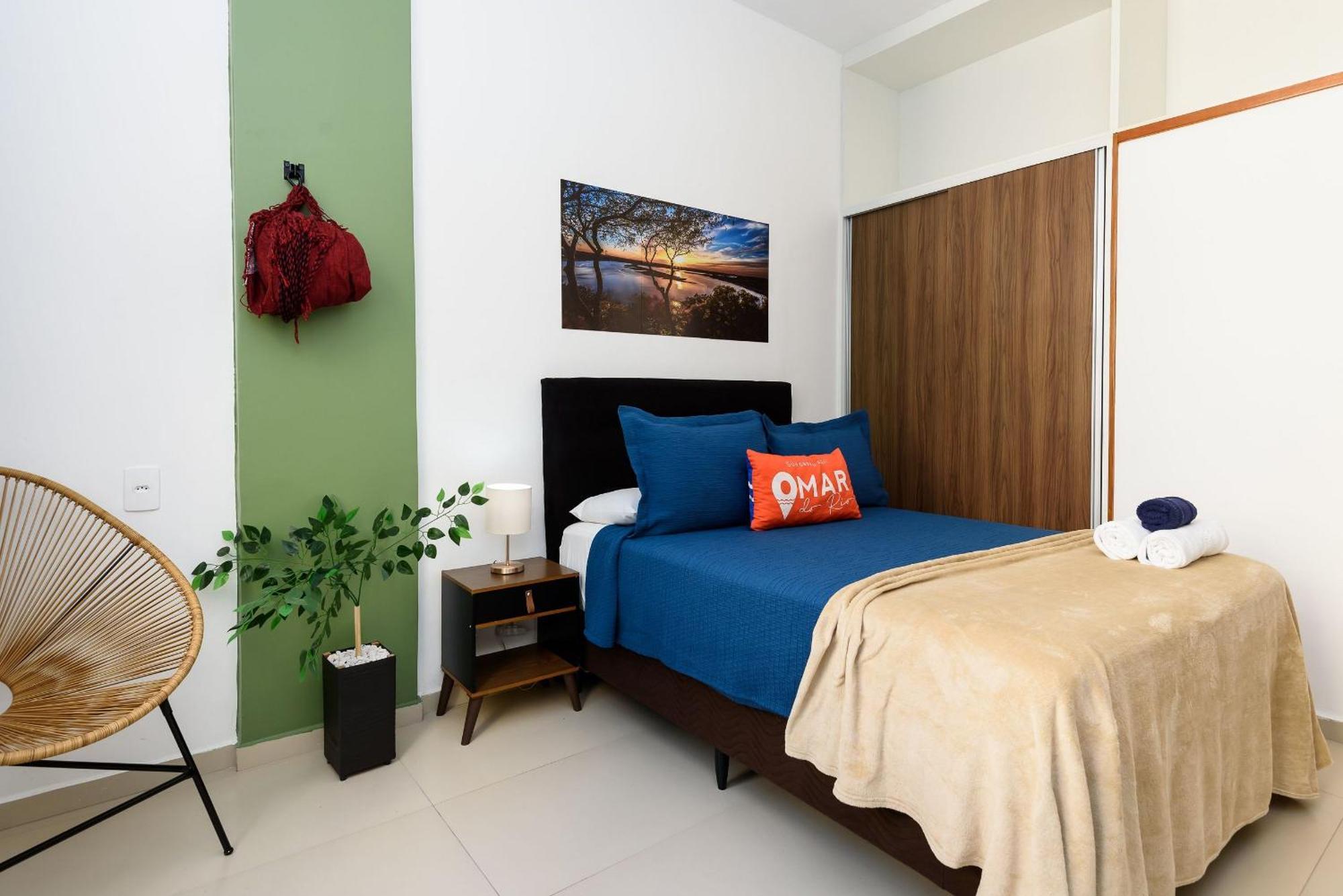Renovado E Completo A 200m Da | Nsc 1085/914 Apartamento